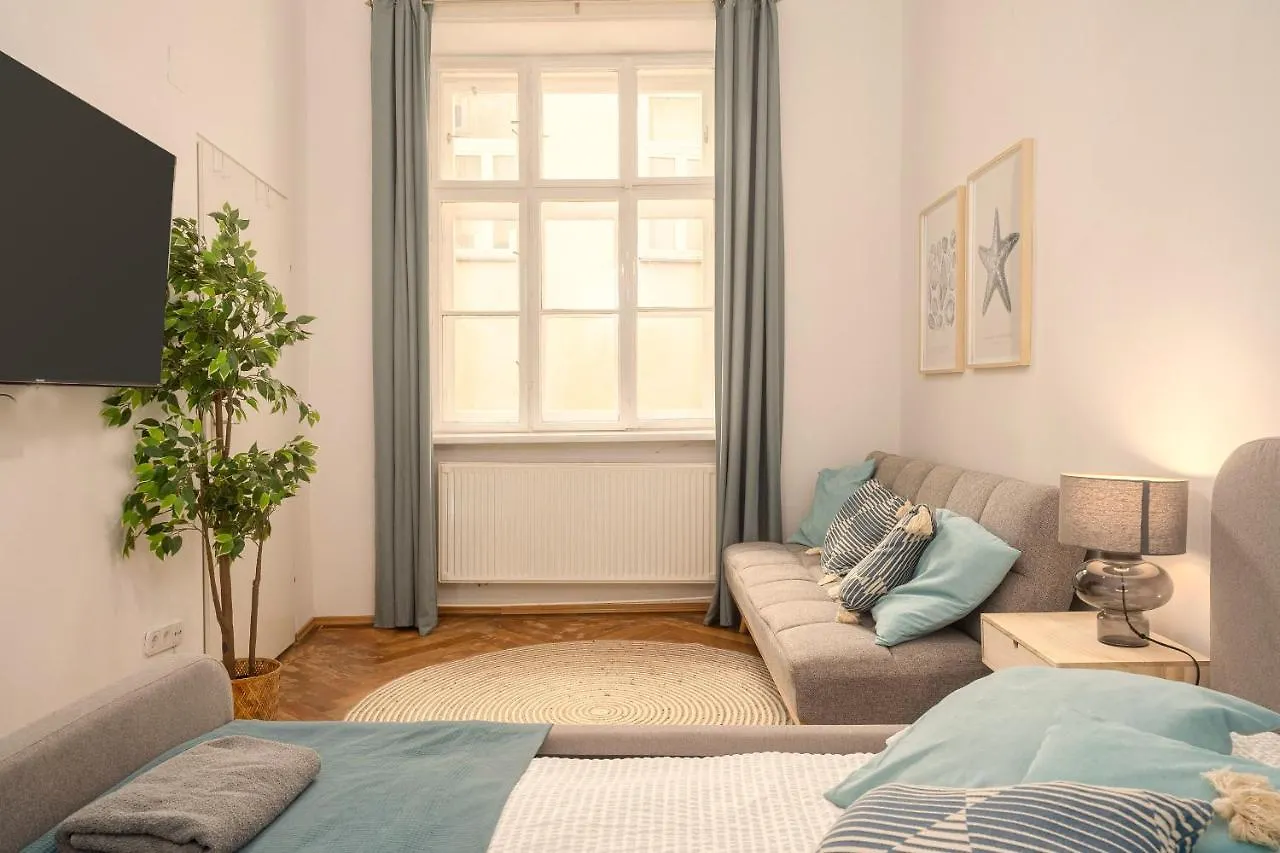 Apartment Central, 5 Min Walk To U4 Friedensbruecke Wien