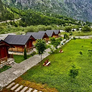  Villa Cntr Park Albanien
