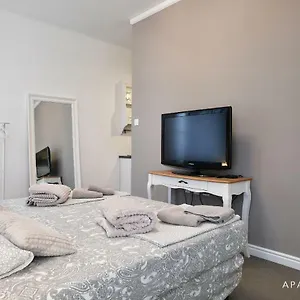  Apartment Downtown / Free Parking Slowenien