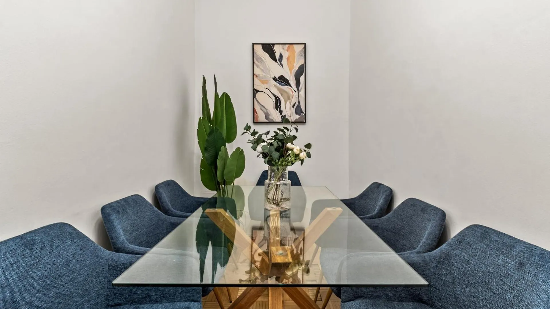 Central, 5 Min Walk To U4 Friedensbruecke Viena Austria