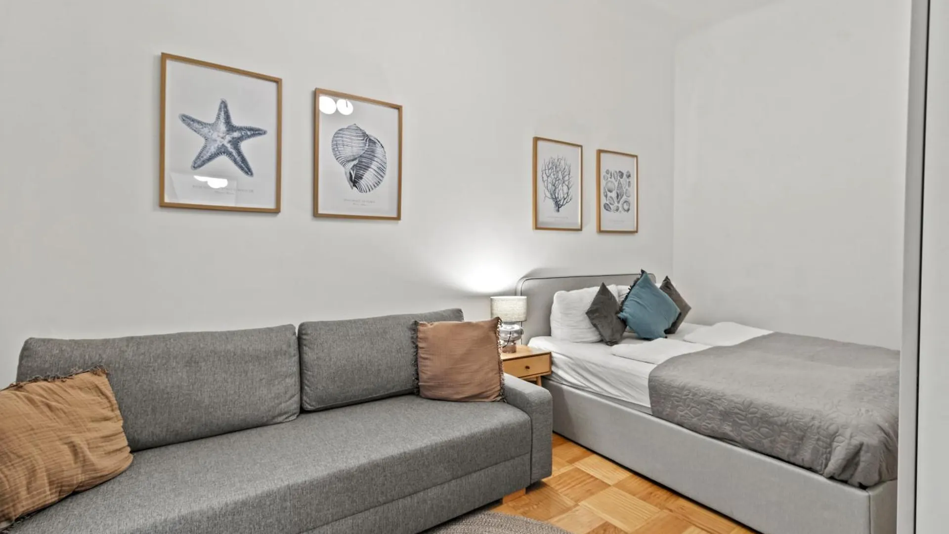 Central, 5 Min Walk To U4 Friedensbruecke Viena 0*,